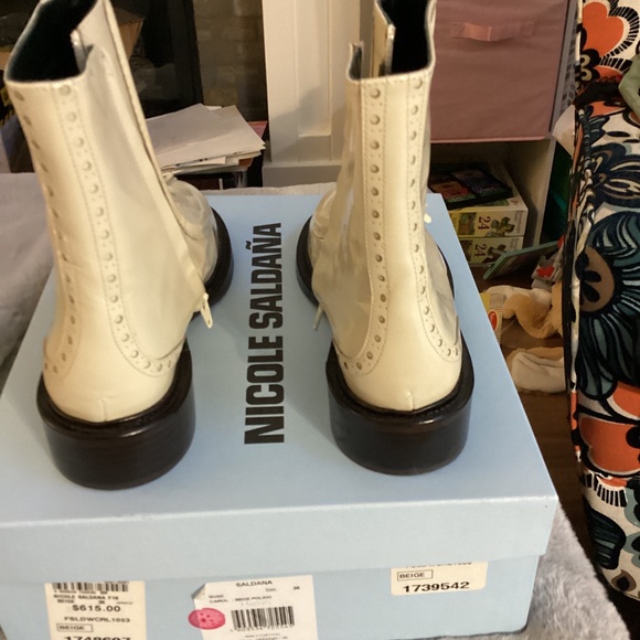 New In Box Nicole Saldana beige patent leather size 36 boots - Picture 7 of 9